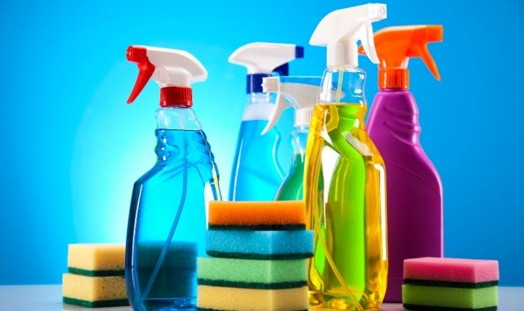 Mercado de produtos de limpeza vê crescimento de novos canais de vendas -  ABAD