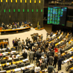 Câmara aprova PEC do Estado de Emergência em 2° turno